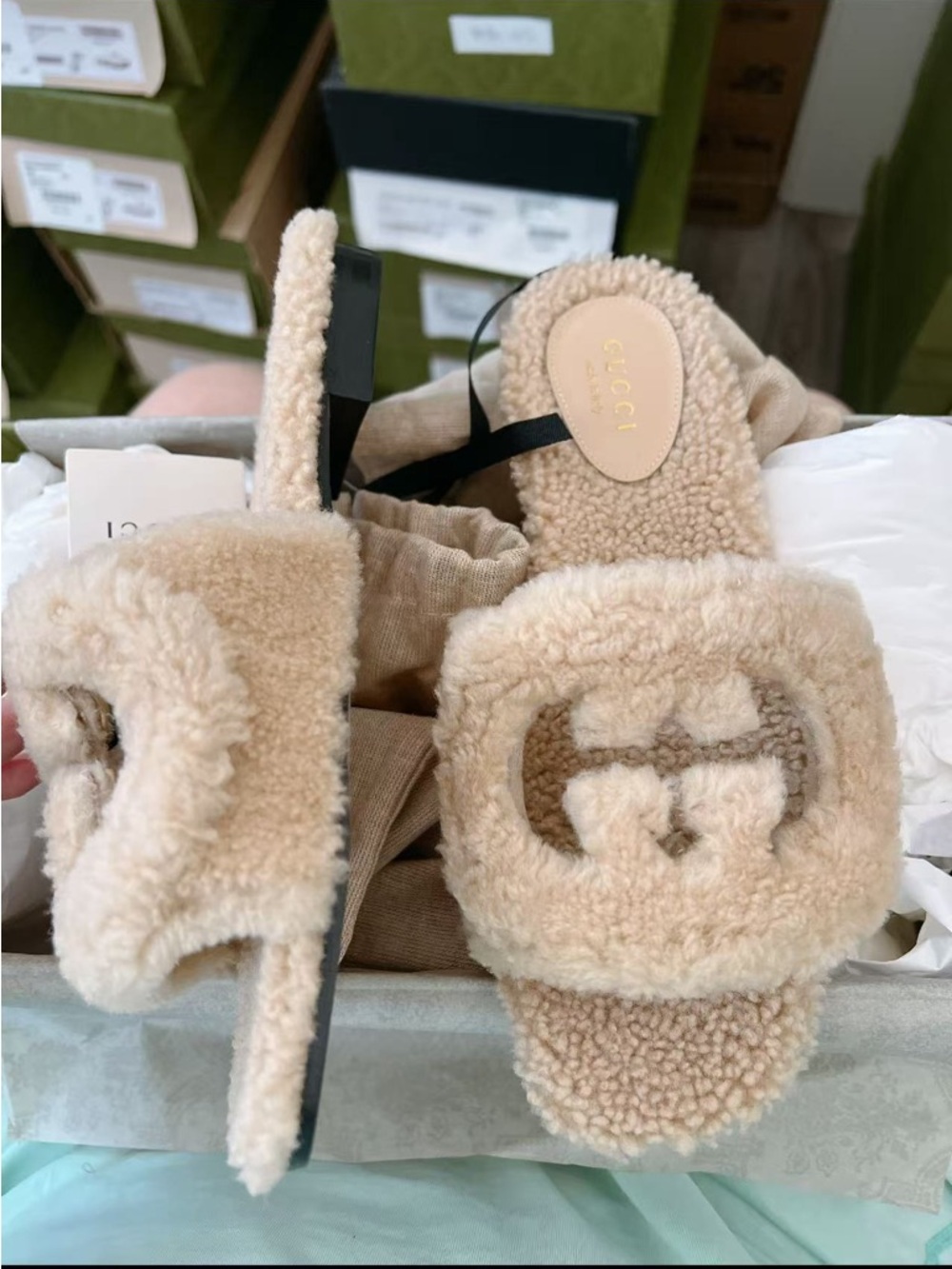 New Gucci Beige GG Logo Slide Sandals furry soft slipper sandals